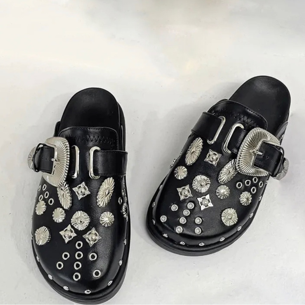 New Goth n’ Rock mules